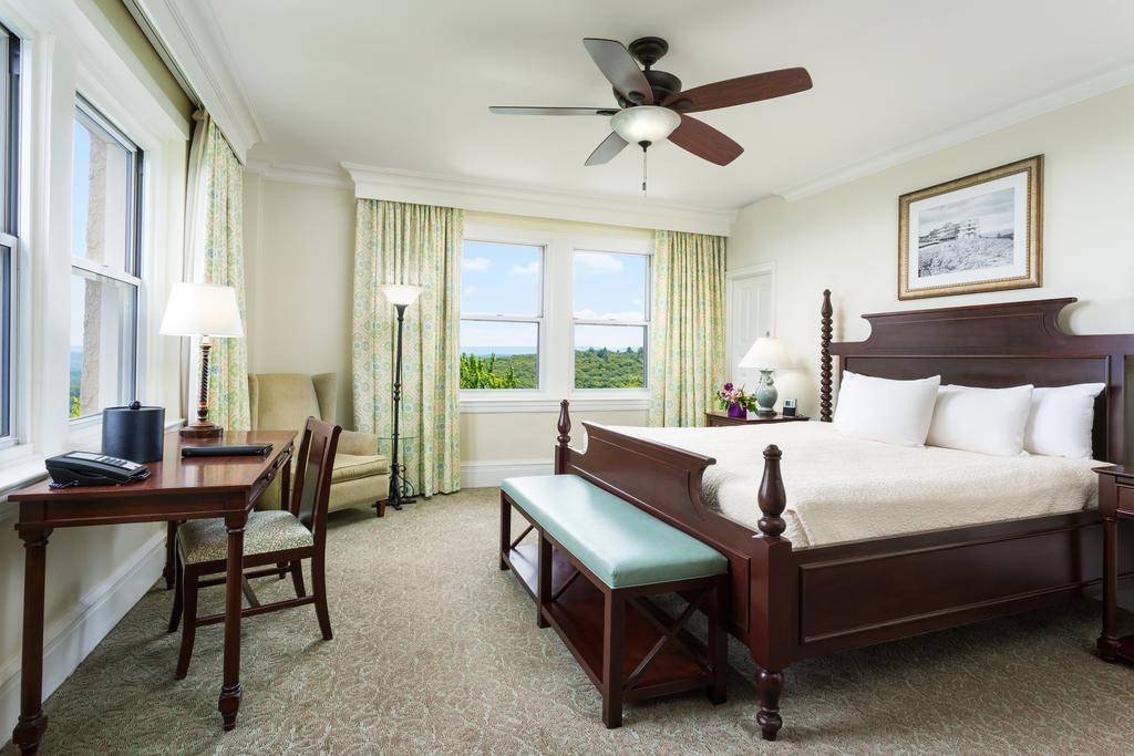 Pocono Manor Resort And Spa Exterior foto